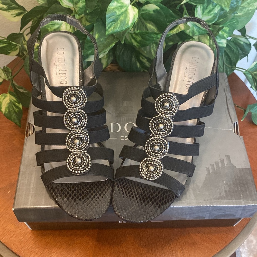London Fog Black Strappy Beaded Sandals